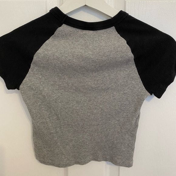 Aritzia baseball t-shirt - Picture 2 of 4